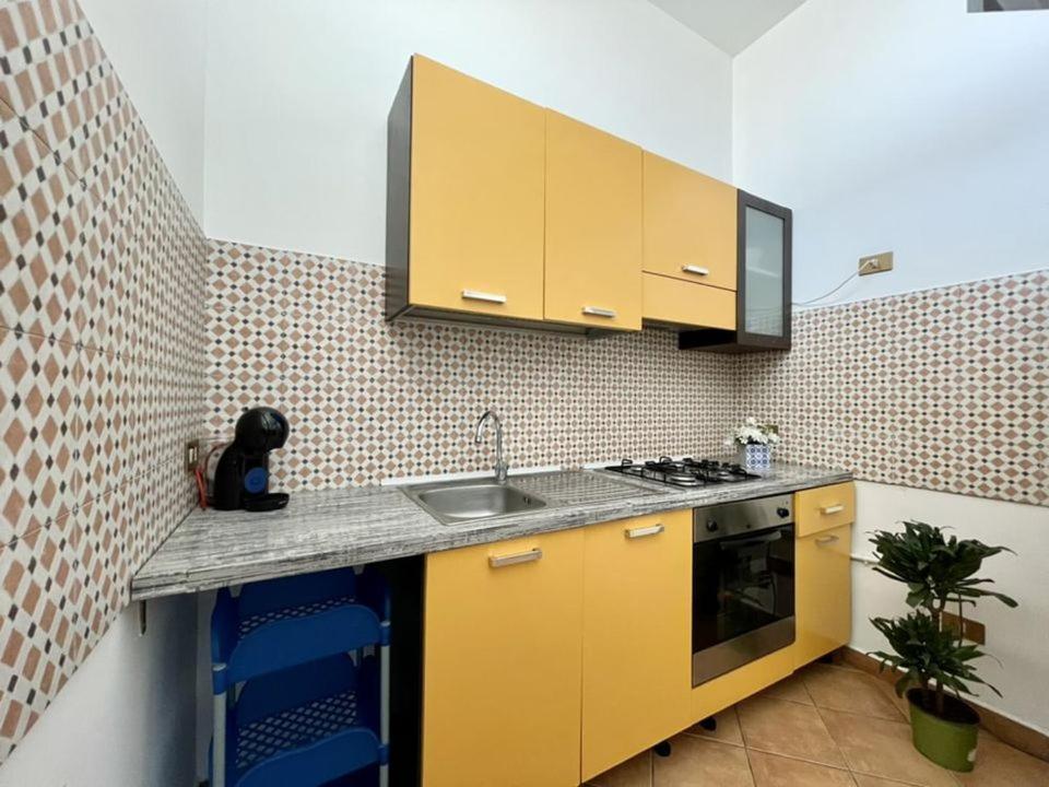 Apartment In The Center Terrasini Extérieur photo