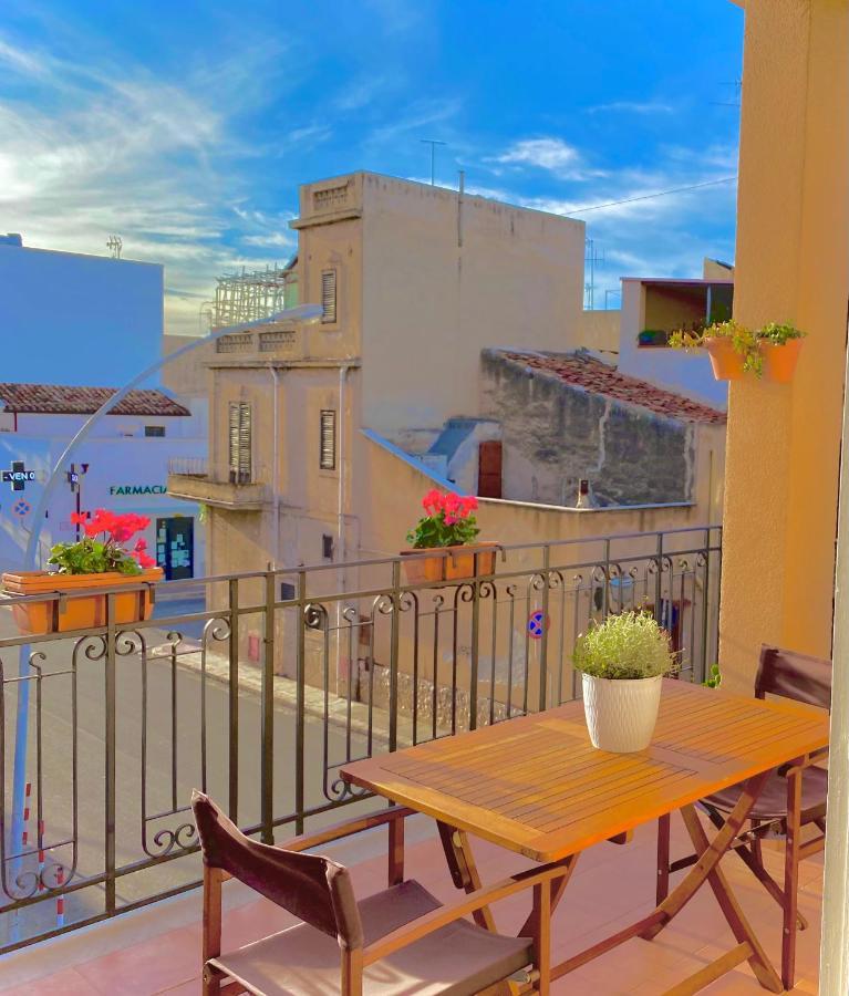 Apartment In The Center Terrasini Extérieur photo
